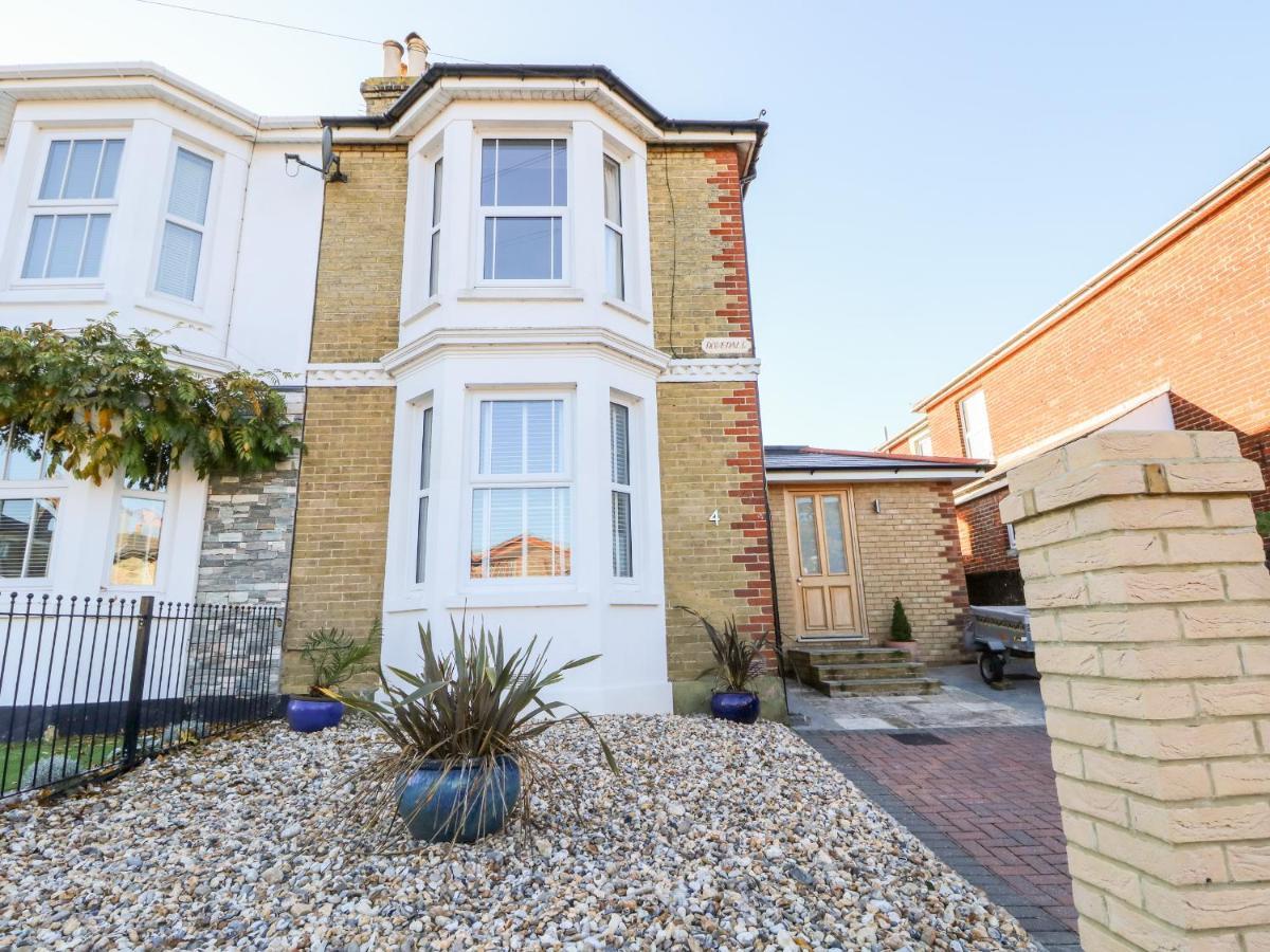 Dovedale Villa Ryde  Luaran gambar