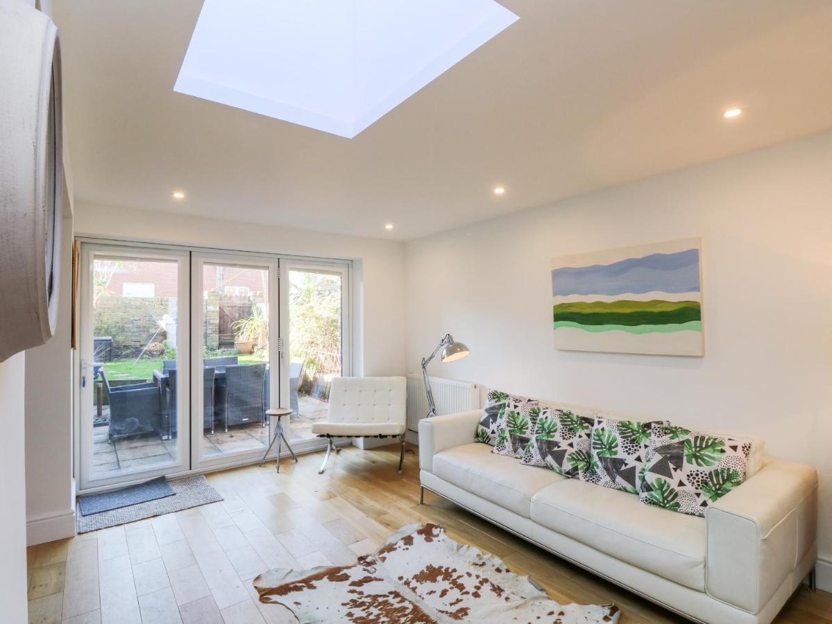 Dovedale Villa Ryde  Luaran gambar